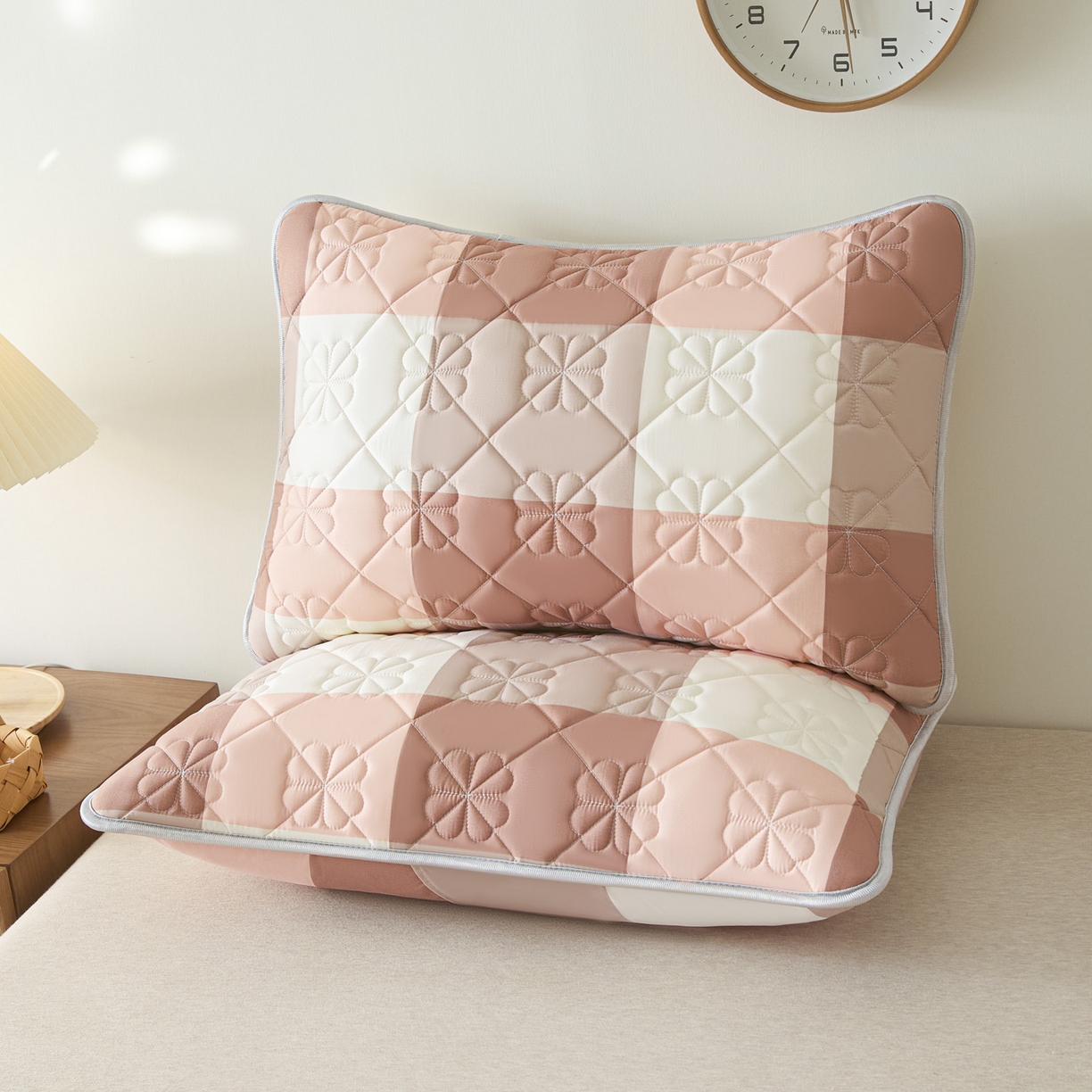 91家纺网 家纺一手货源 找家纺 芬晴家纺 2025新款A类大豆夹棉格子枕套单件单枕套防口水头油 橙大格