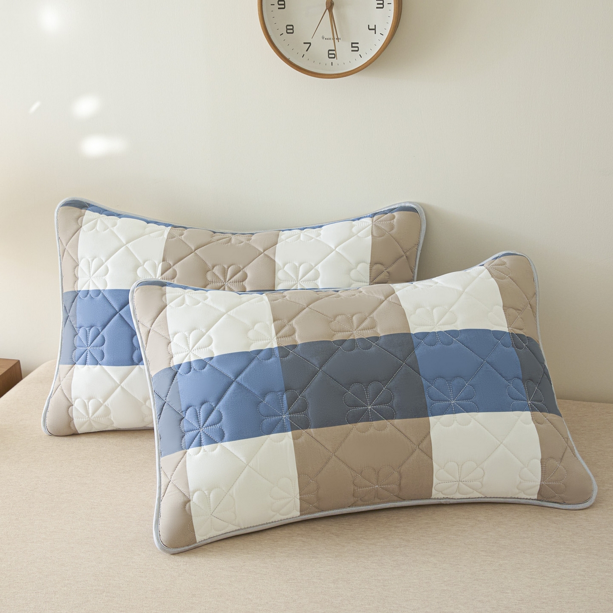 91家纺网 家纺一手货源 找家纺 芬晴家纺 2025新款A类大豆夹棉格子枕套单件单枕套防口水头油 蓝大格