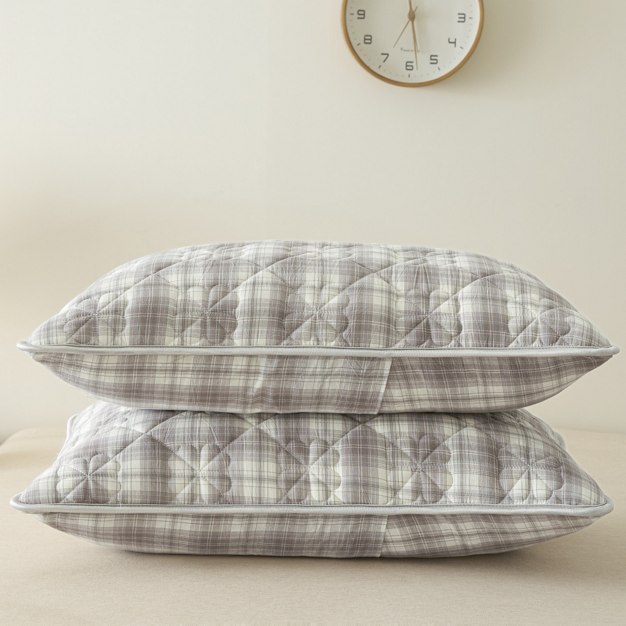 91家纺网 家纺一手货源 找家纺 （总）芬晴家纺 2025新款A类大豆夹棉格子枕套单件单枕套防口水头油