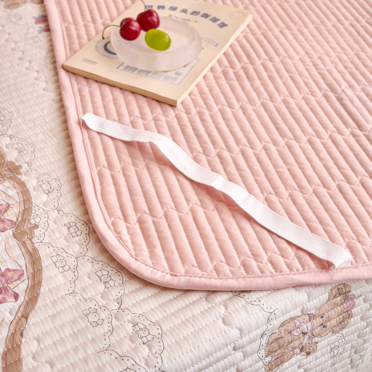 91家纺网 家纺一手货源 找家纺 X猫先生 2025小清新全棉学生床盖-新增花型 安缦小熊