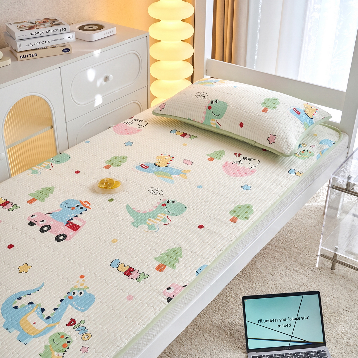 91家纺网 家纺一手货源 找家纺 X猫先生 2025小清新全棉学生床盖-新增花型 萌龙乐眠