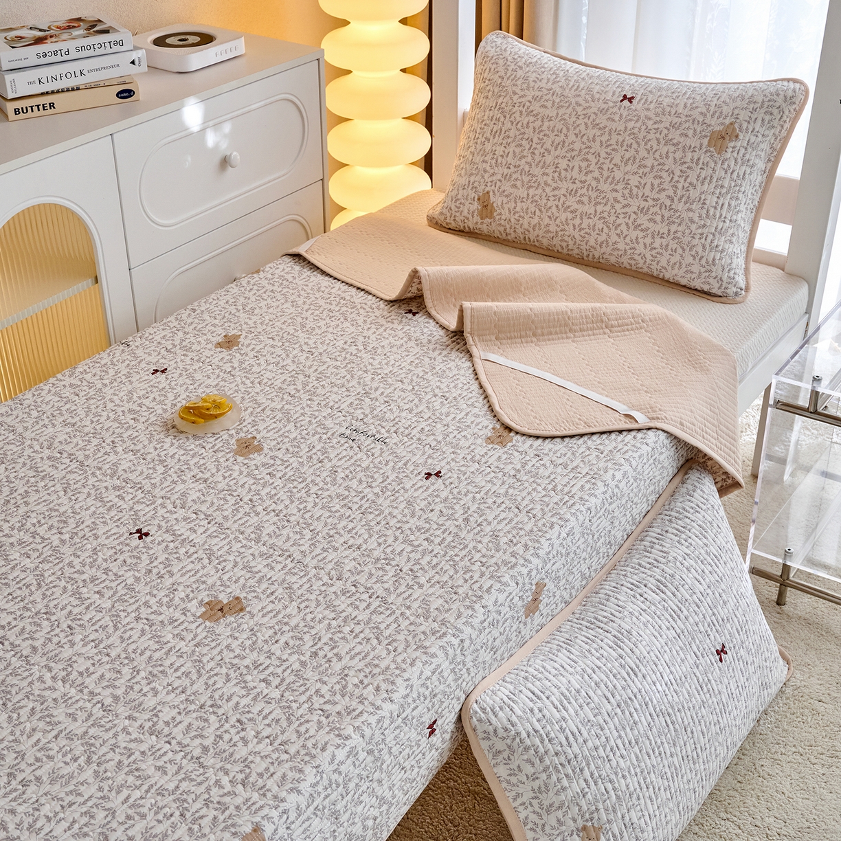 91家纺网 家纺一手货源 找家纺 X猫先生 2025小清新全棉学生床盖-新增花型 日上海岛