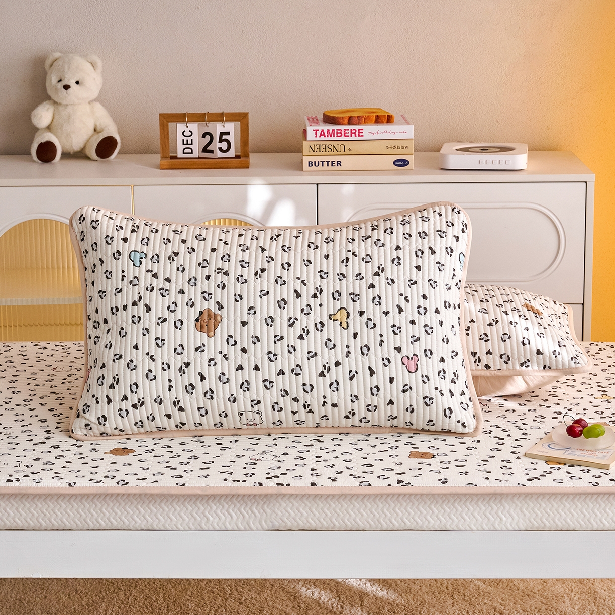 91家纺网 家纺一手货源 找家纺 X猫先生 2025小清新全棉学生床盖-新增花型 豹纹小熊