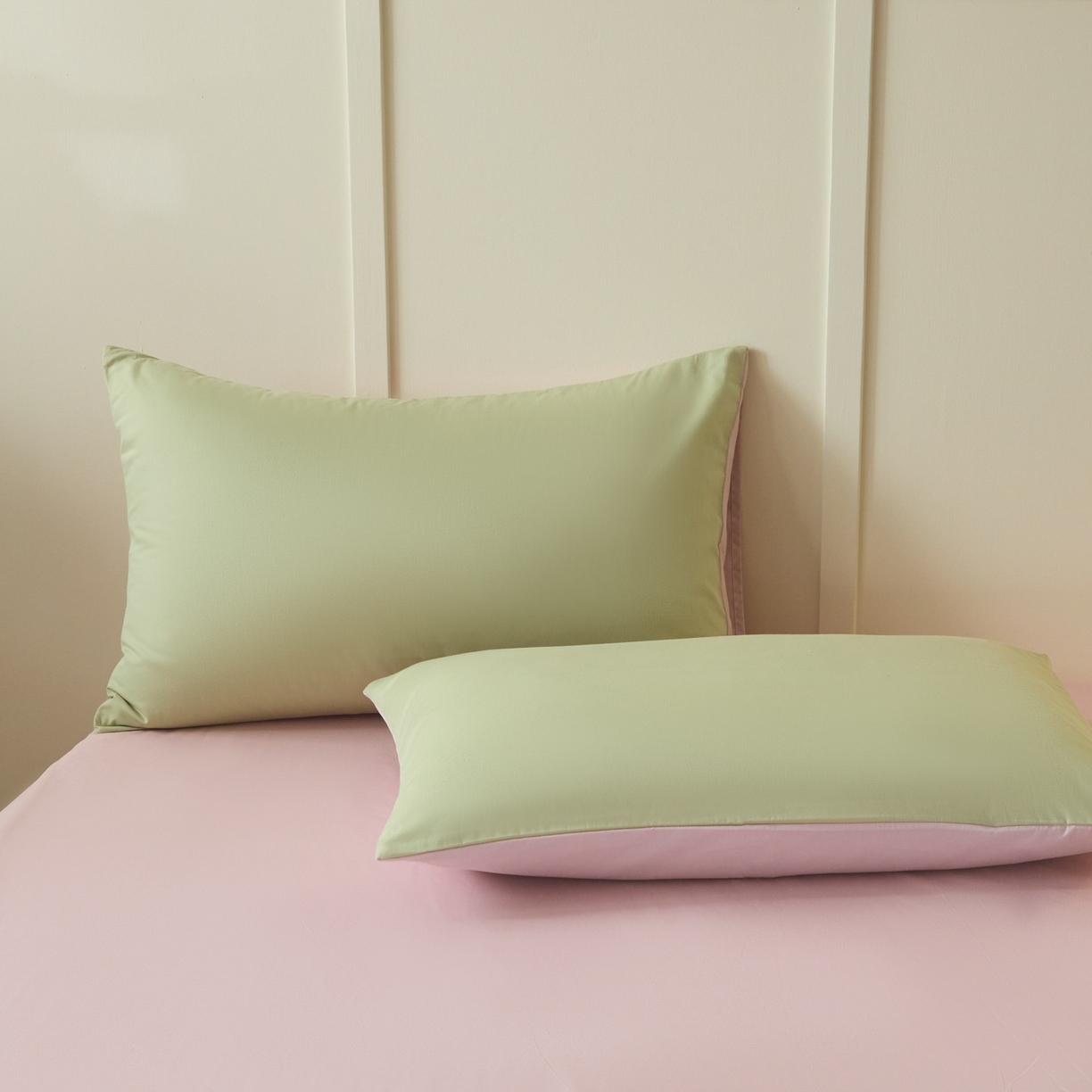 91家纺网 家纺一手货源 找家纺 乐美家纺 2025新款全棉双拼单被套 豆绿+西梅粉