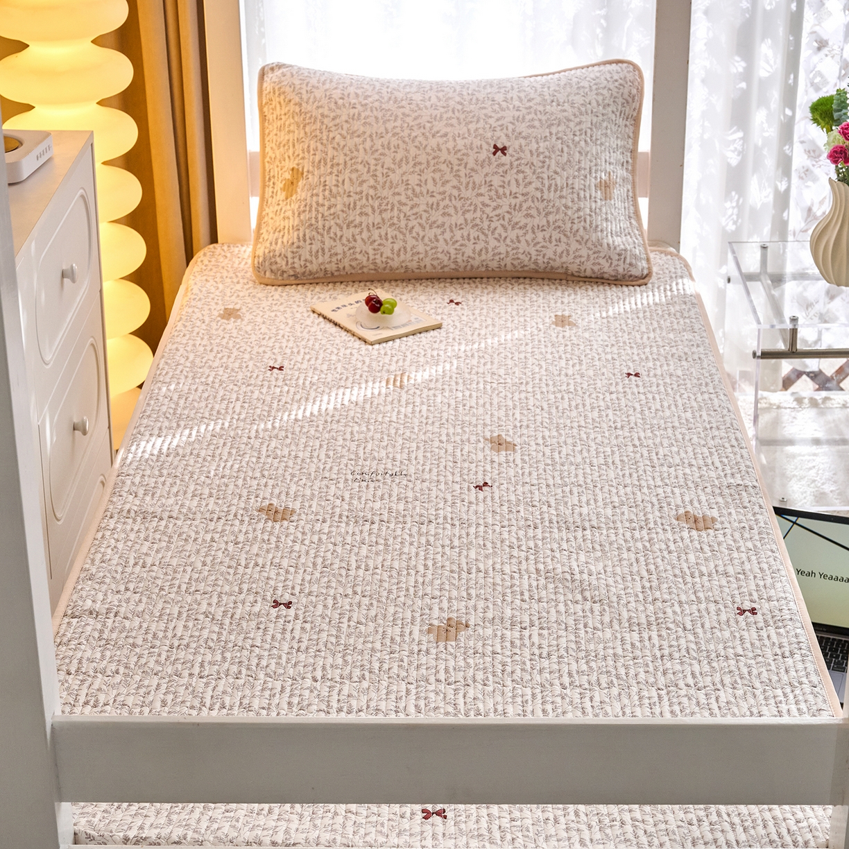 91家纺网 家纺一手货源 找家纺 X猫先生 2025小清新全棉学生床盖-新增花型 日上海岛