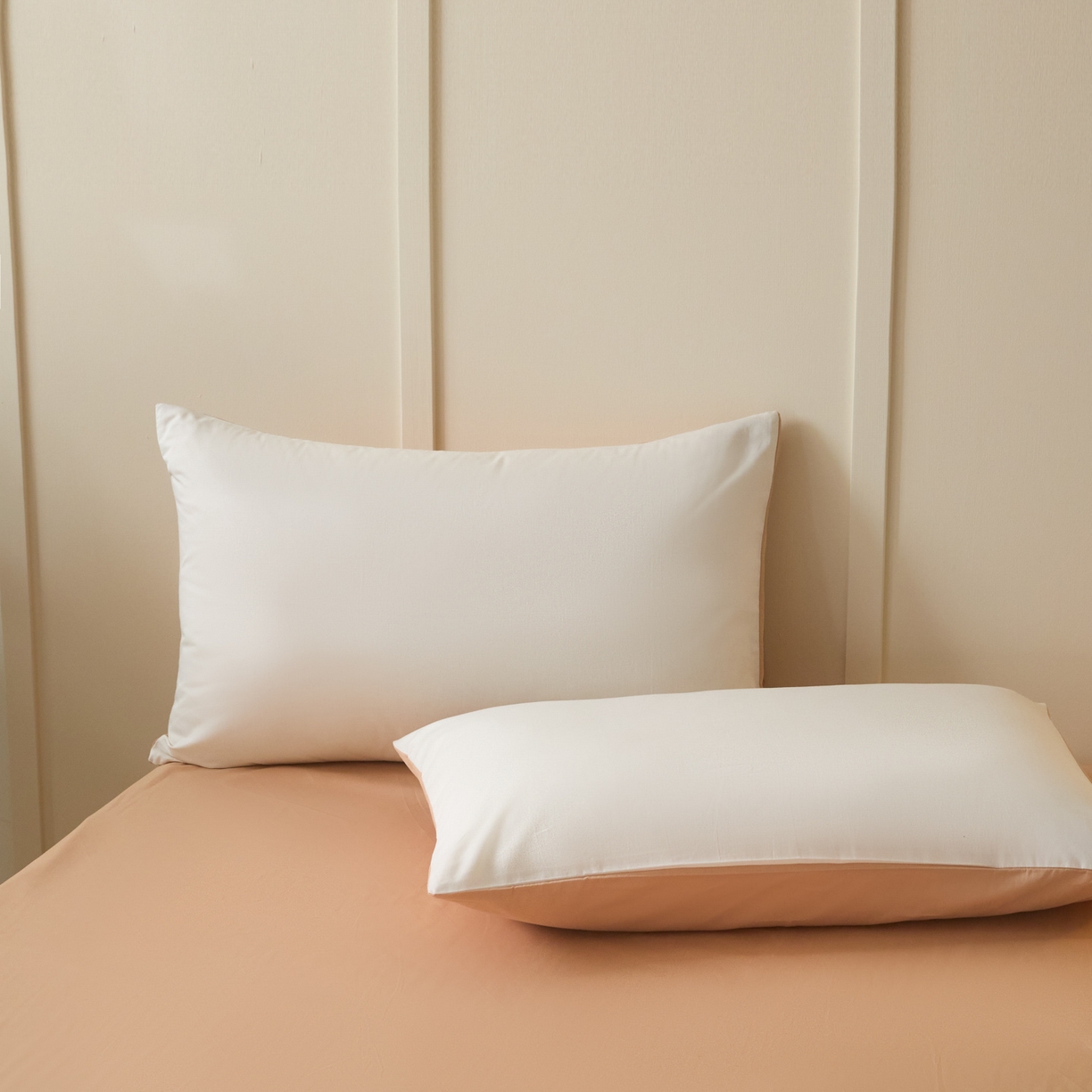 91家纺网 家纺一手货源 找家纺 乐美家纺 2025新款全棉双拼单被套 白+奶茶杏