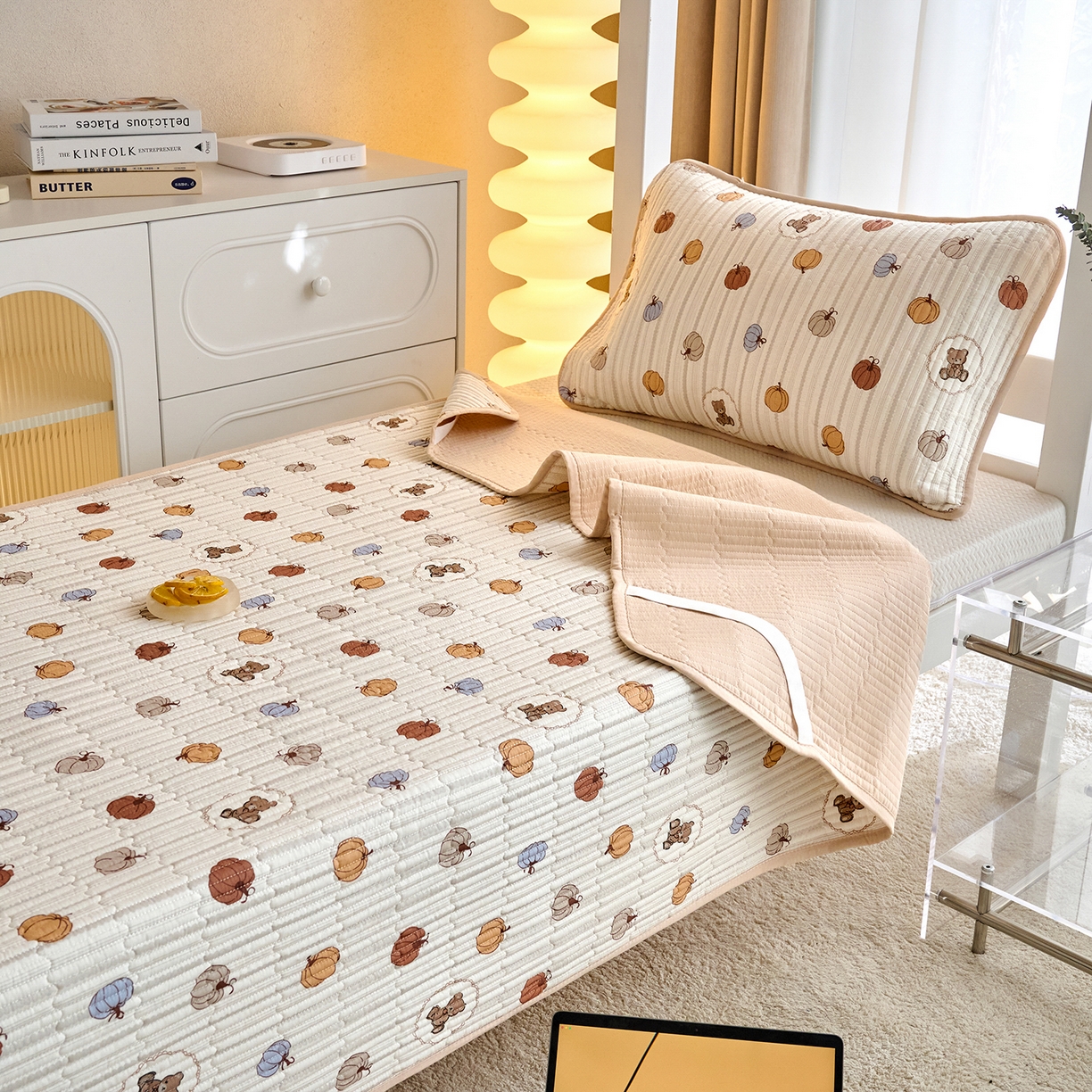 91家纺网 家纺一手货源 找家纺 X猫先生 2025小清新全棉学生床盖-新增花型 南瓜熊