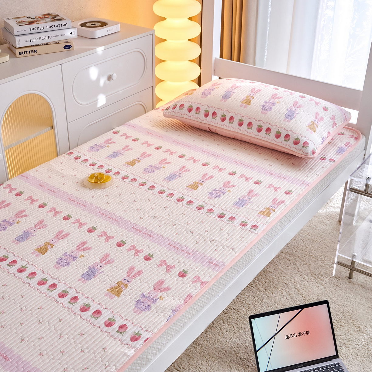 91家纺网 家纺一手货源 找家纺 X猫先生 2025小清新全棉学生床盖-新增花型 踏春小兔