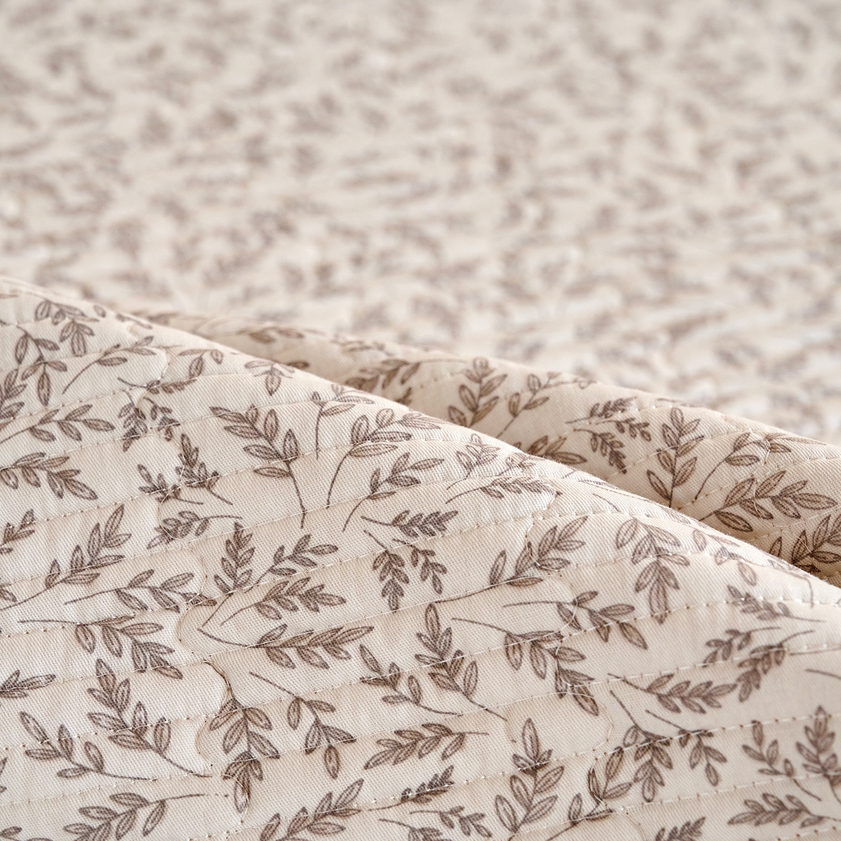 91家纺网 家纺一手货源 找家纺 X猫先生 2025小清新全棉学生床盖-新增花型 日上海岛