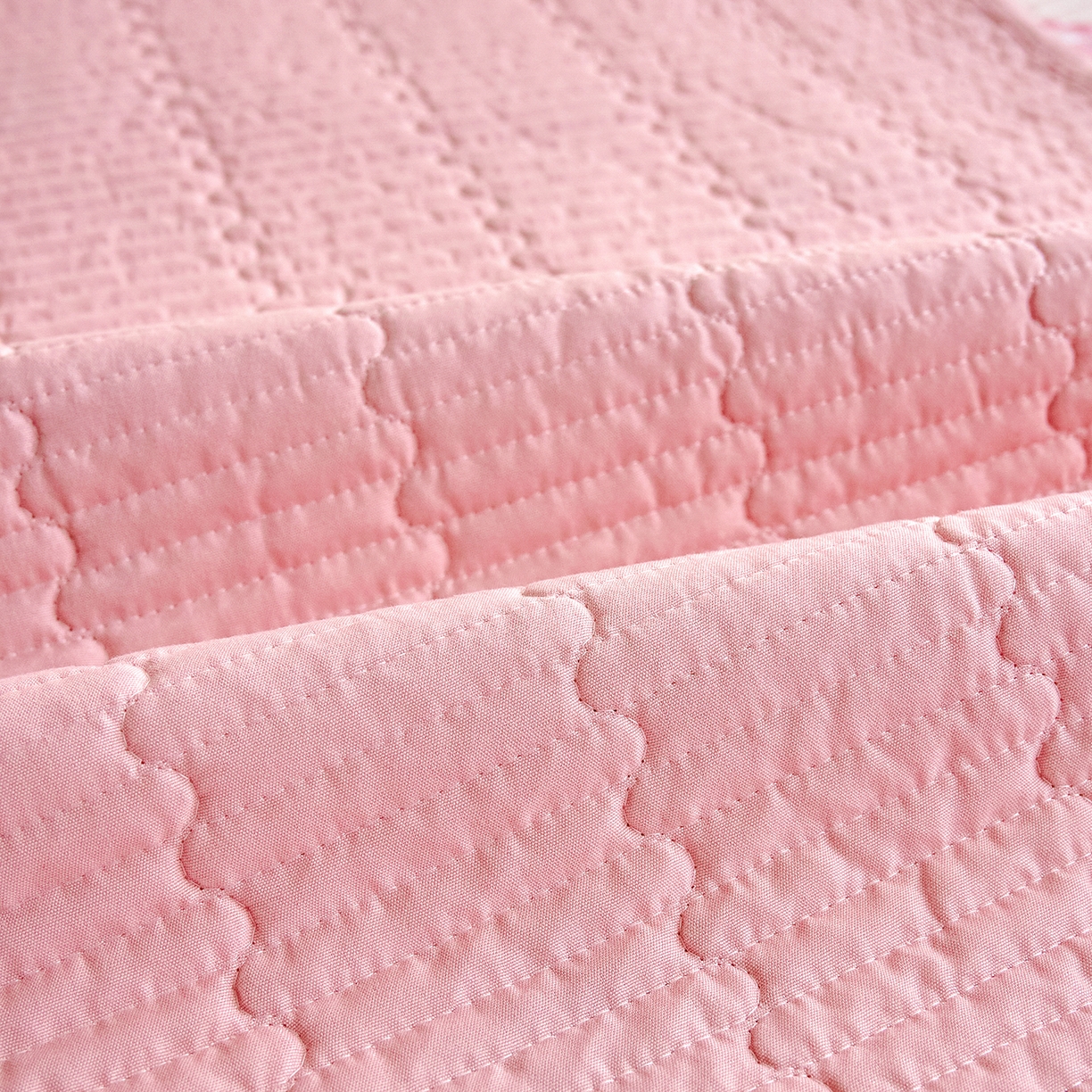 91家纺网 家纺一手货源 找家纺 X猫先生 2025小清新全棉学生床盖-新增花型 蜜桃松鼠