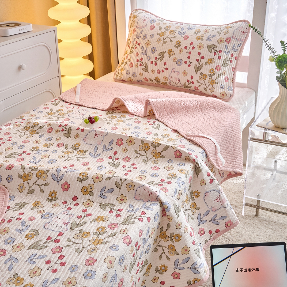 91家纺网 家纺一手货源 找家纺 X猫先生 2025小清新全棉学生床盖-新增花型 花语兔兔