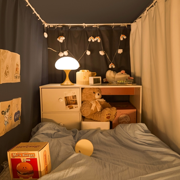 91家纺网 家纺一手货源 找家纺 世婕 2025新款高精密梭织强遮光学生宿舍卡通蚊帐 梭织-快乐小狗