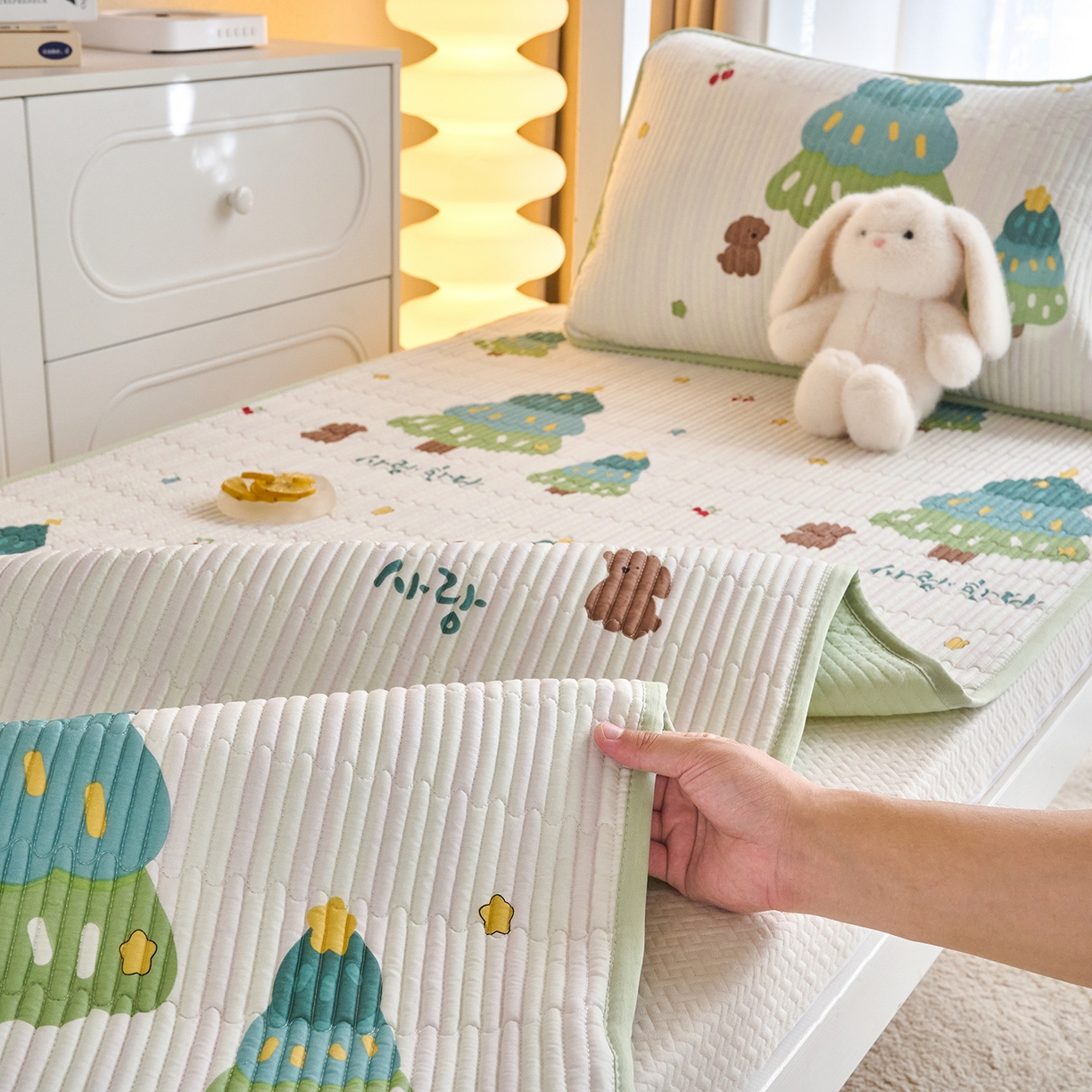 91家纺网 家纺一手货源 找家纺 X猫先生 2025小清新全棉学生床盖-新增花型 奇趣森林