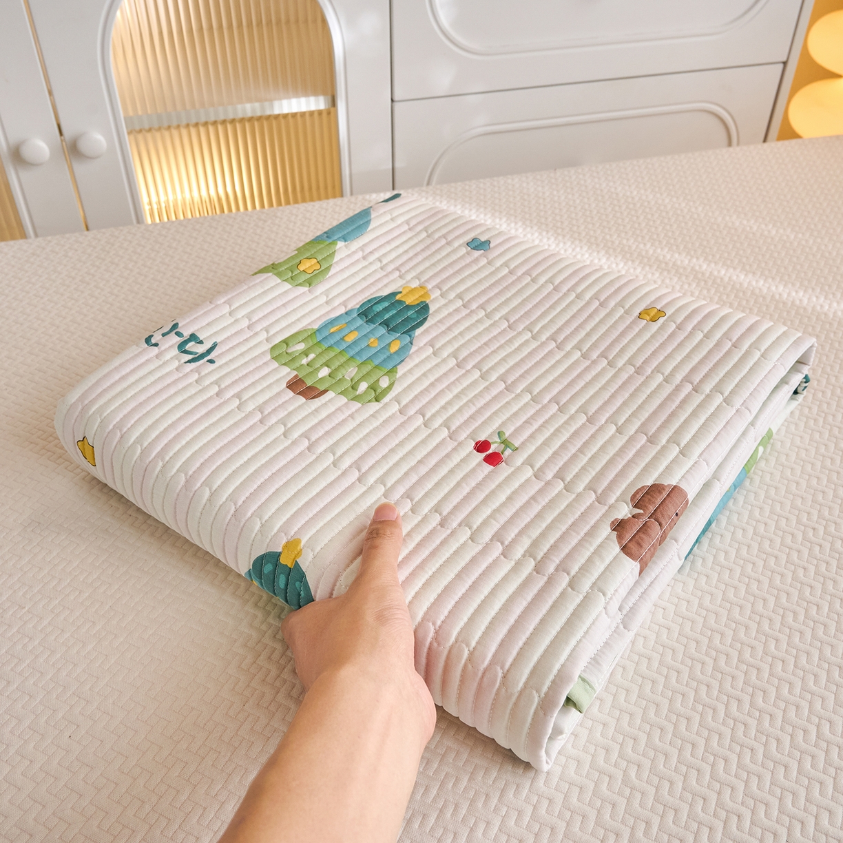 91家纺网 家纺一手货源 找家纺 X猫先生 2025小清新全棉学生床盖-新增花型 奇趣森林