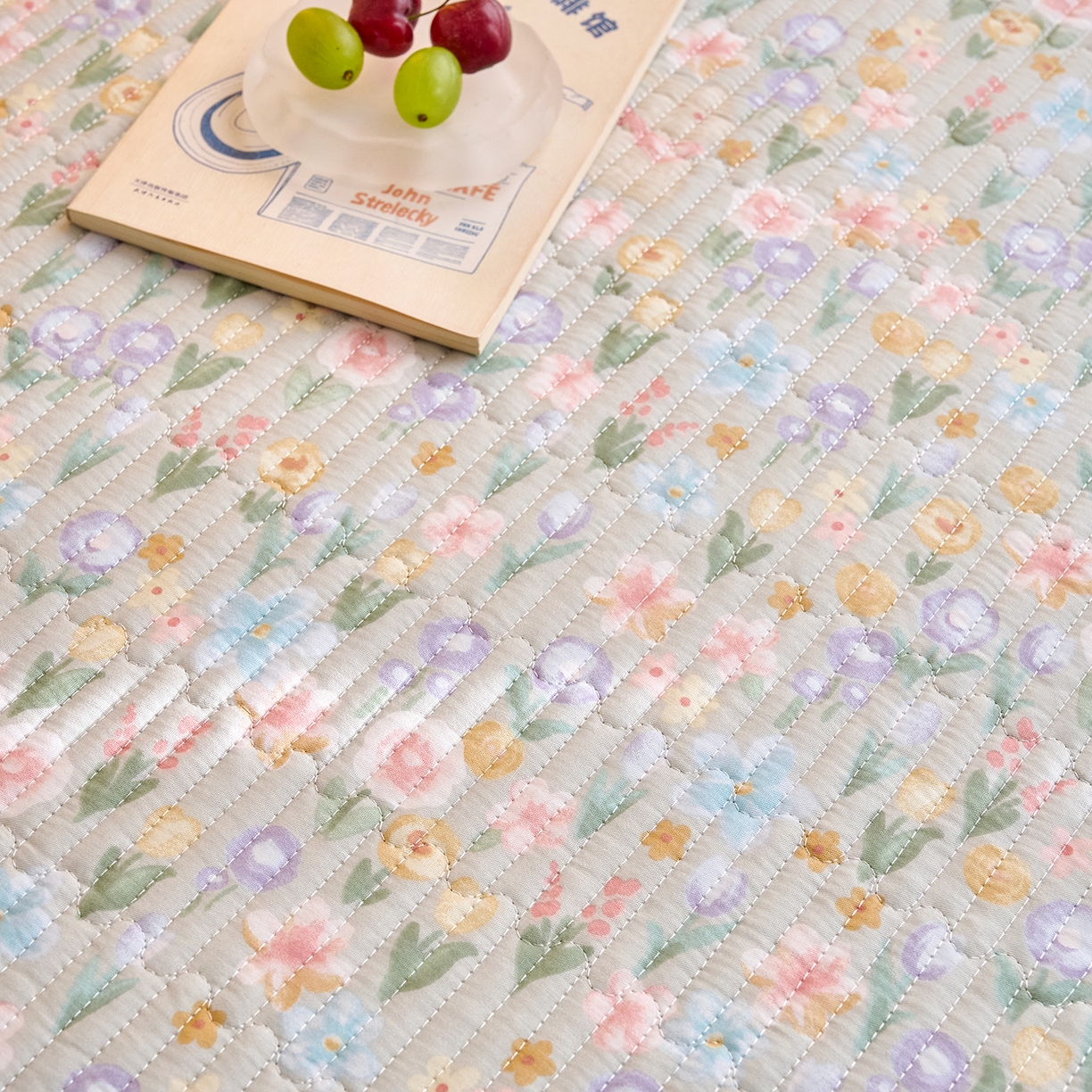 91家纺网 家纺一手货源 找家纺 X猫先生 2025小清新全棉学生床盖-新增花型 向云端