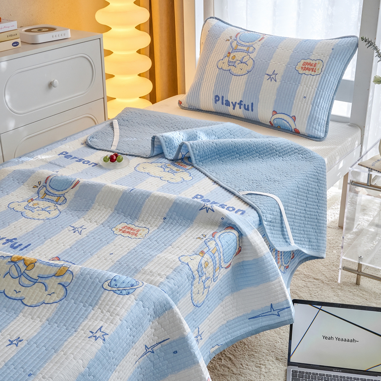 91家纺网 家纺一手货源 找家纺 X猫先生 2025小清新全棉学生床盖-新增花型 遨游星际