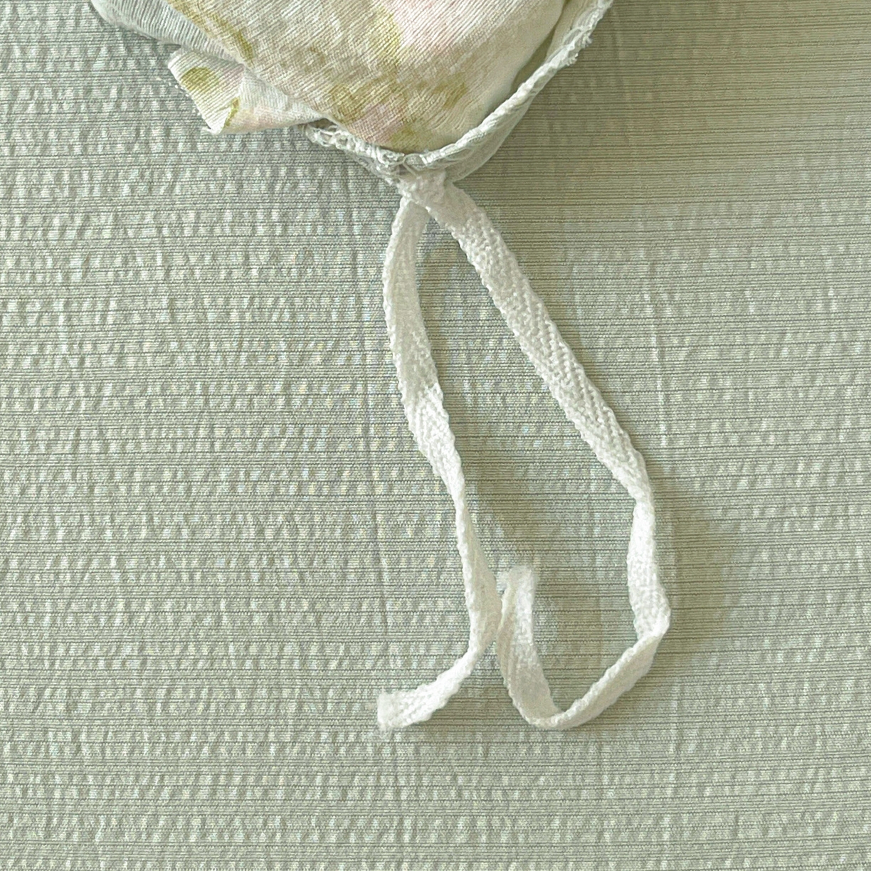 91家纺网 家纺一手货源 找家纺 水木坊 2025新款皱皱双层纱镂空花边四件套 风与铃兰