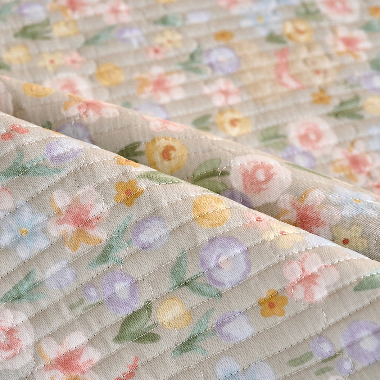 91家纺网 家纺一手货源 找家纺 X猫先生 2025小清新全棉学生床盖-新增花型 向云端