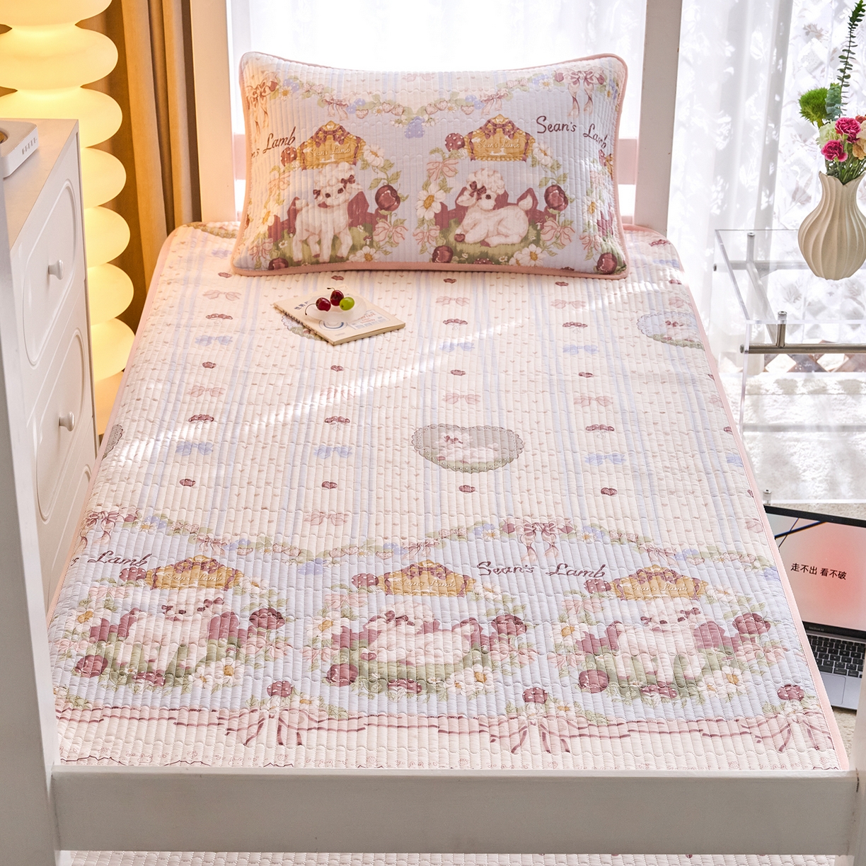 91家纺网 家纺一手货源 找家纺 X猫先生 2025小清新全棉学生床盖-新增花型 小羊肖恩