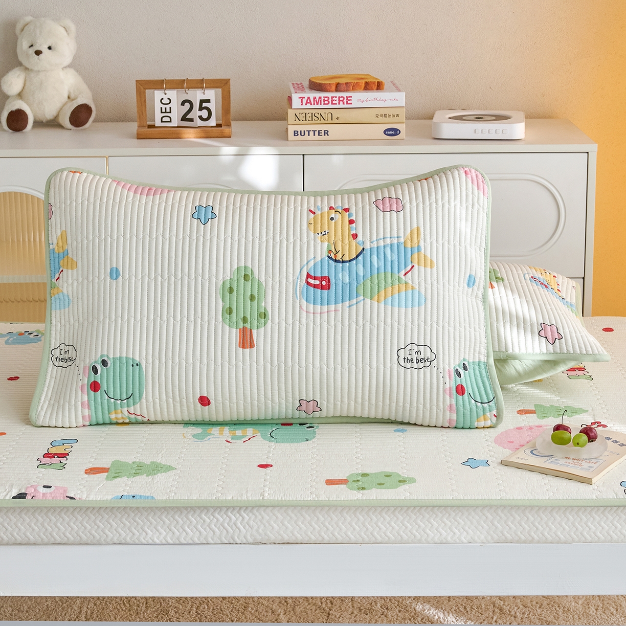 91家纺网 家纺一手货源 找家纺 X猫先生 2025小清新全棉学生床盖-新增花型 萌龙乐眠