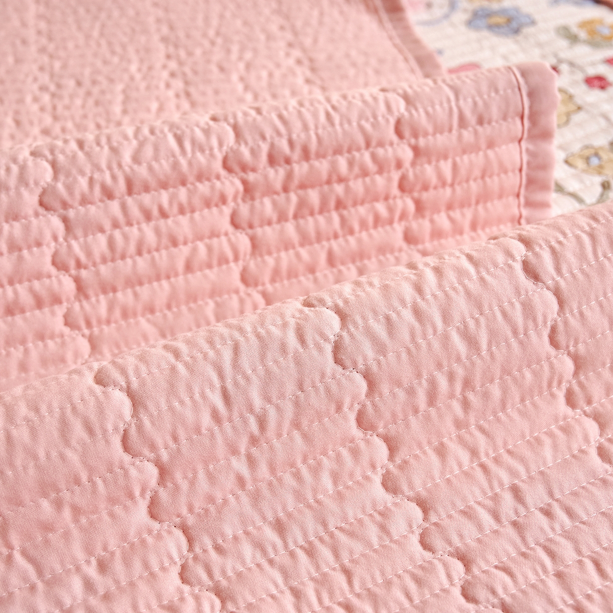 91家纺网 家纺一手货源 找家纺 X猫先生 2025小清新全棉学生床盖-新增花型 花语兔兔