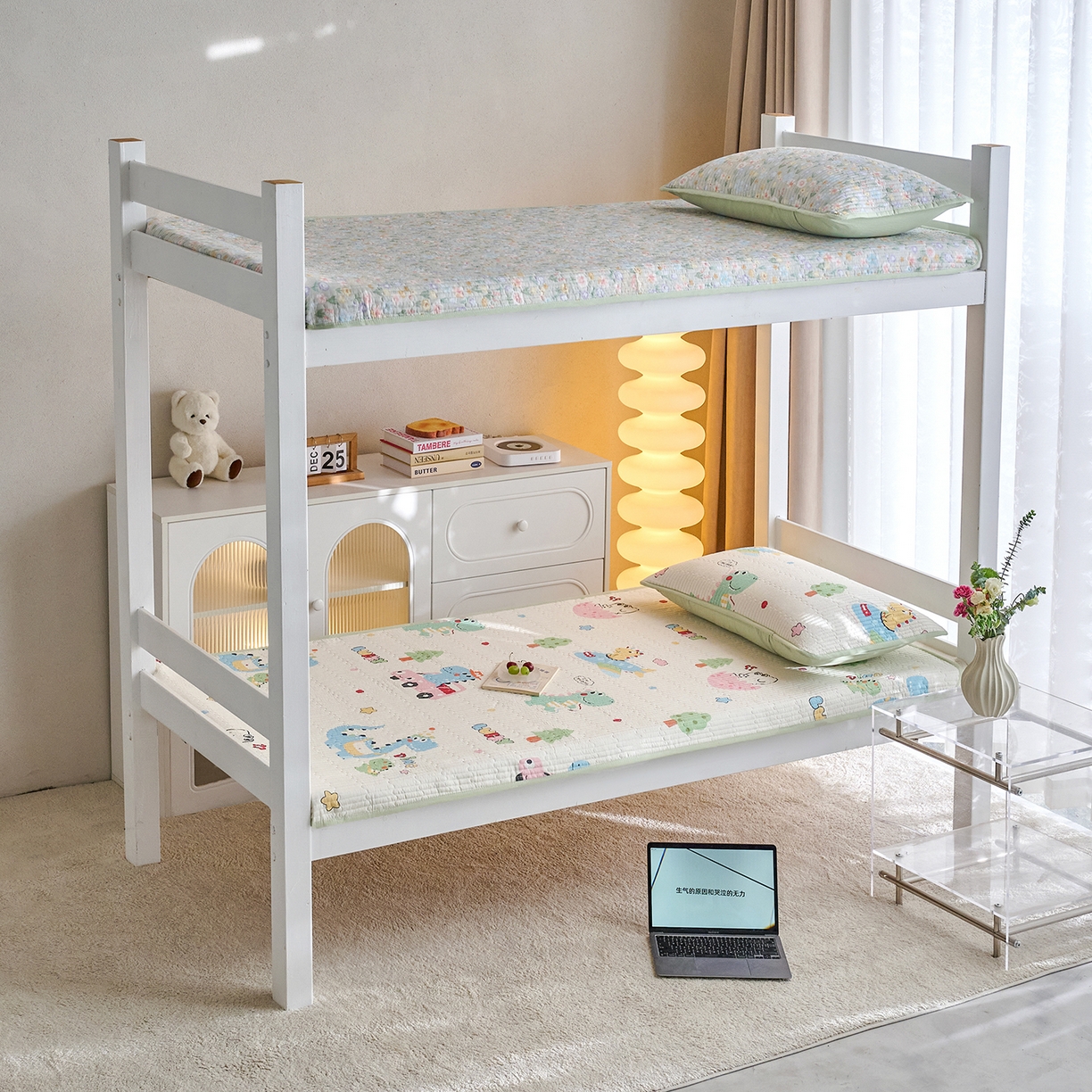 91家纺网 家纺一手货源 找家纺 X猫先生 2025小清新全棉学生床盖-新增花型 萌龙乐眠