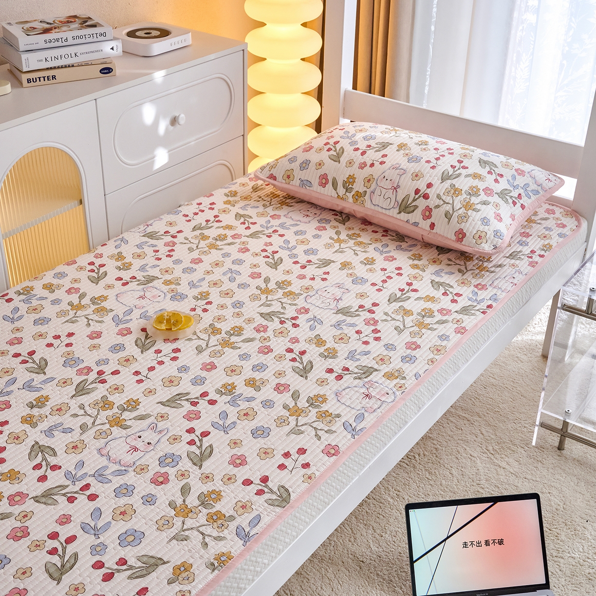 91家纺网 家纺一手货源 找家纺 X猫先生 2025小清新全棉学生床盖-新增花型 花语兔兔