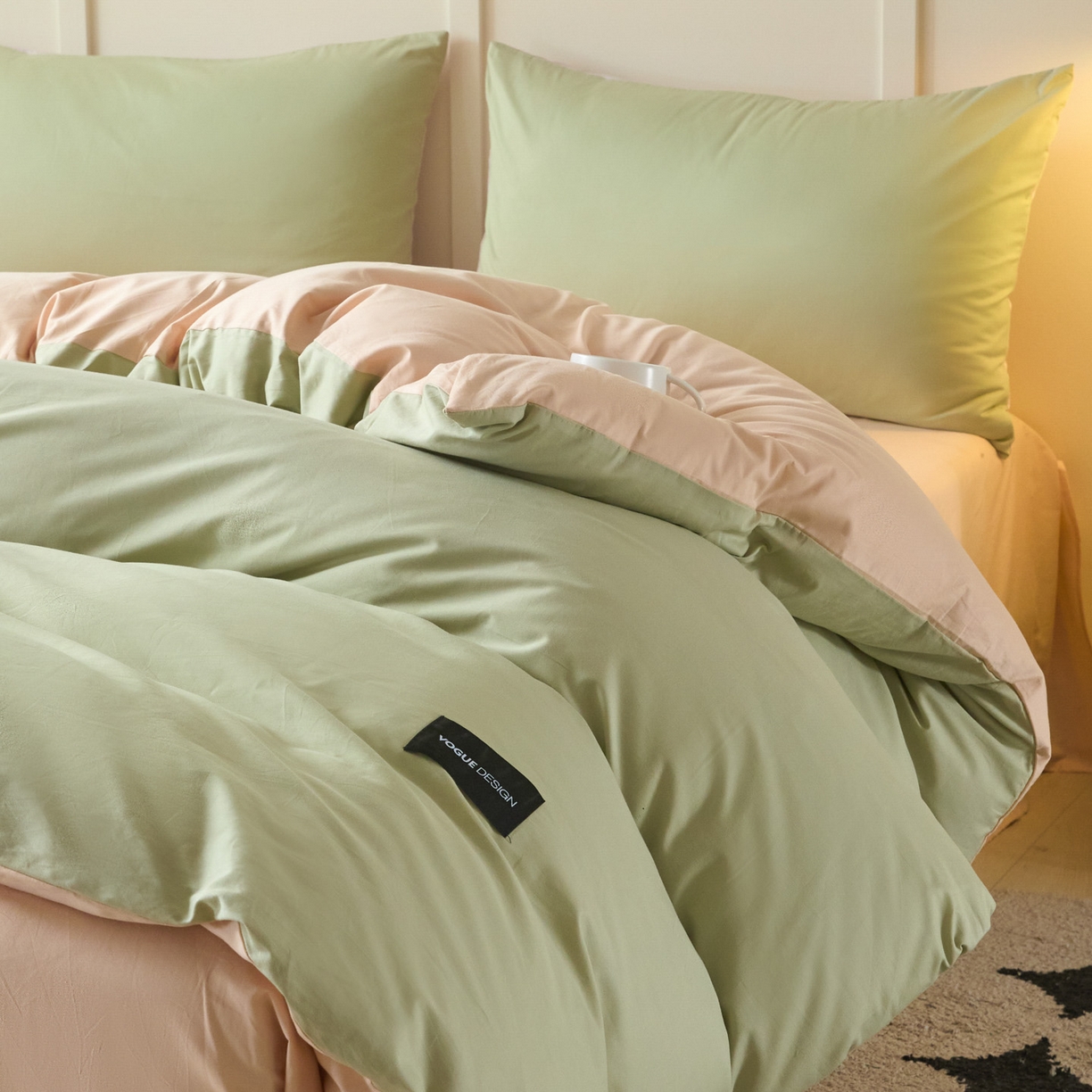 91家纺网 家纺一手货源 找家纺 乐美家纺 2025新款全棉双拼单被套 豆绿+米杏