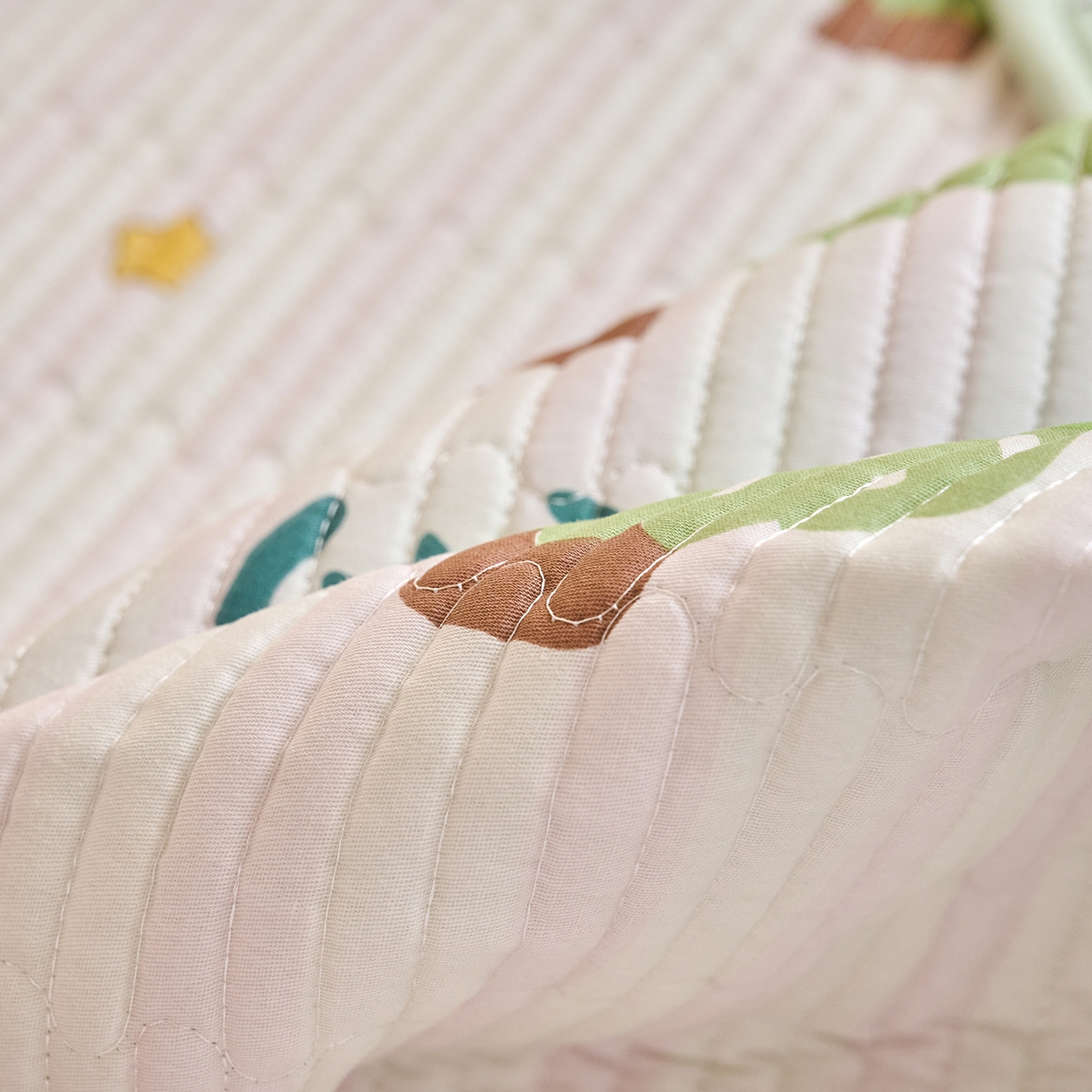 91家纺网 家纺一手货源 找家纺 X猫先生 2025小清新全棉学生床盖-新增花型 奇趣森林