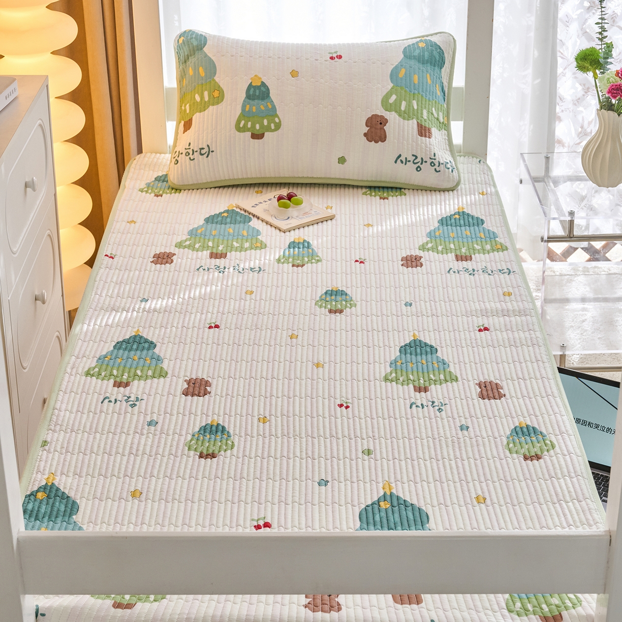 91家纺网 家纺一手货源 找家纺 X猫先生 2025小清新全棉学生床盖-新增花型 奇趣森林