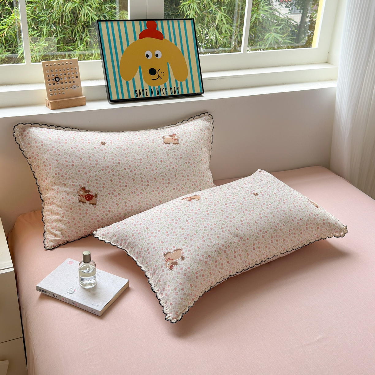 91家纺网 家纺一手货源 找家纺 淑女公社家纺 2025四季款全棉纯棉双层纱小香风四件套 腊肠狗 小粉花