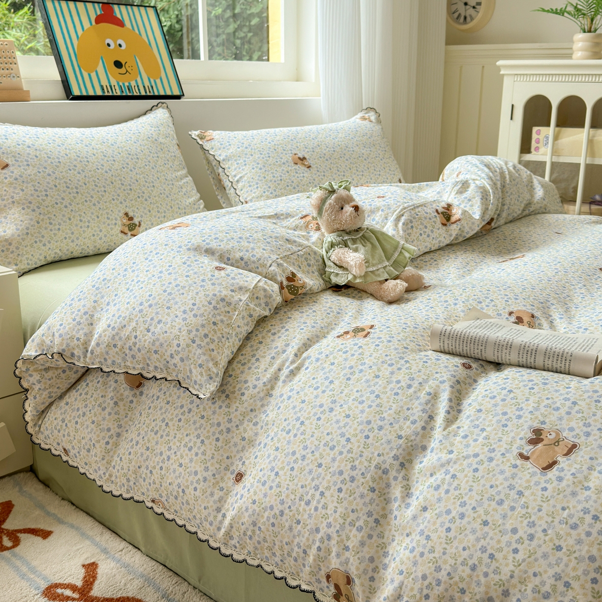 91家纺网 家纺一手货源 找家纺 淑女公社家纺 2025四季款全棉纯棉双层纱小香风四件套 腊肠狗 小蓝花