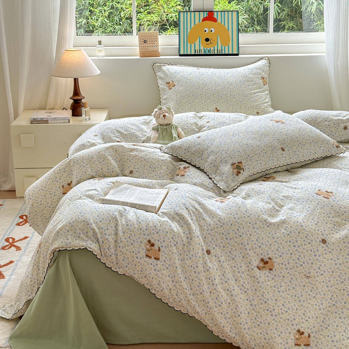 91家纺网 家纺一手货源 找家纺 淑女公社家纺 2025四季款全棉纯棉双层纱小香风四件套 腊肠狗 小蓝花