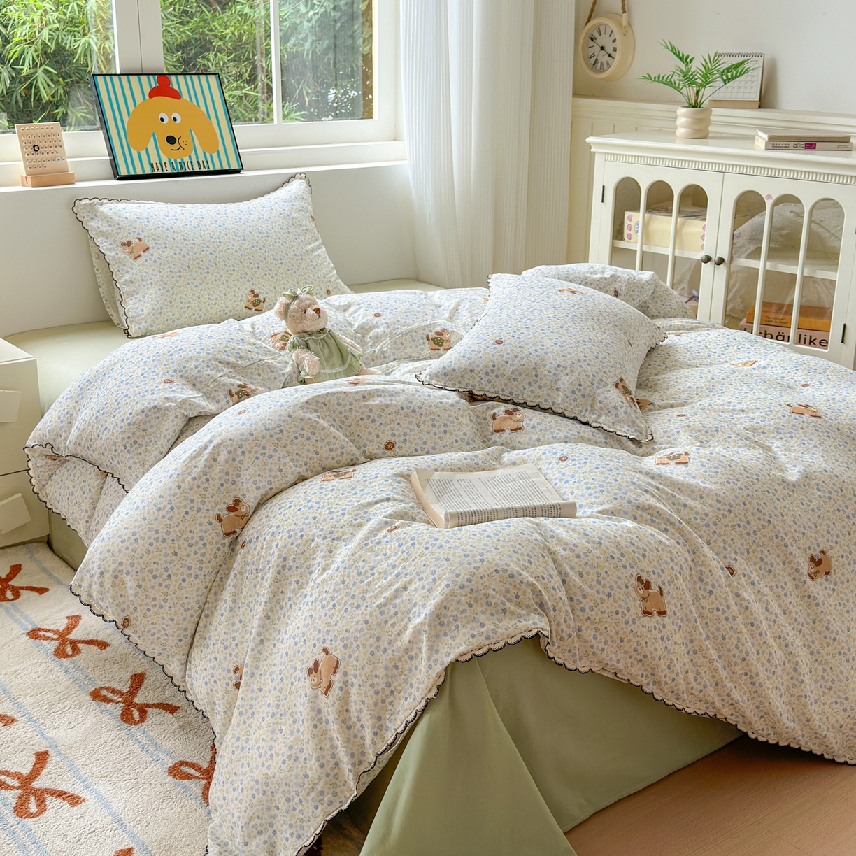 91家纺网 家纺一手货源 找家纺 淑女公社家纺 2025四季款全棉纯棉双层纱小香风四件套 腊肠狗 小蓝花