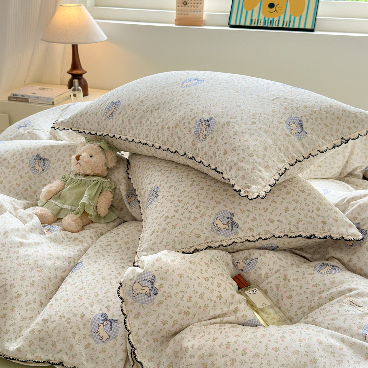 91家纺网 家纺一手货源 找家纺 淑女公社家纺 2025四季款全棉纯棉双层纱小香风四件套 乖乖兔 绿