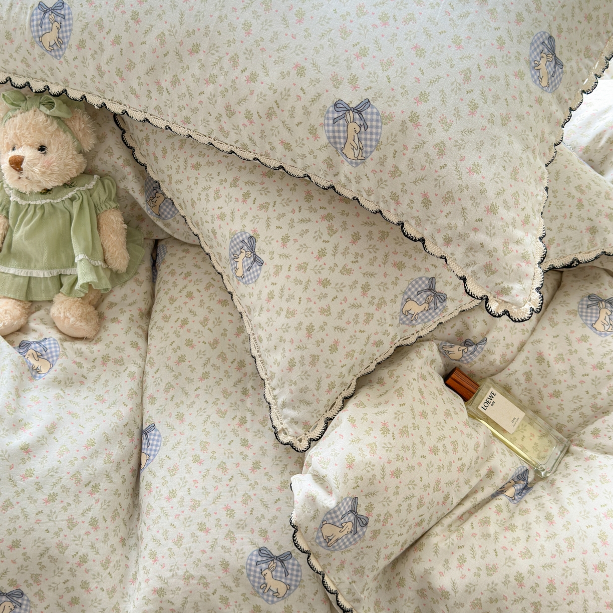 91家纺网 家纺一手货源 找家纺 淑女公社家纺 2025四季款全棉纯棉双层纱小香风四件套 乖乖兔 绿