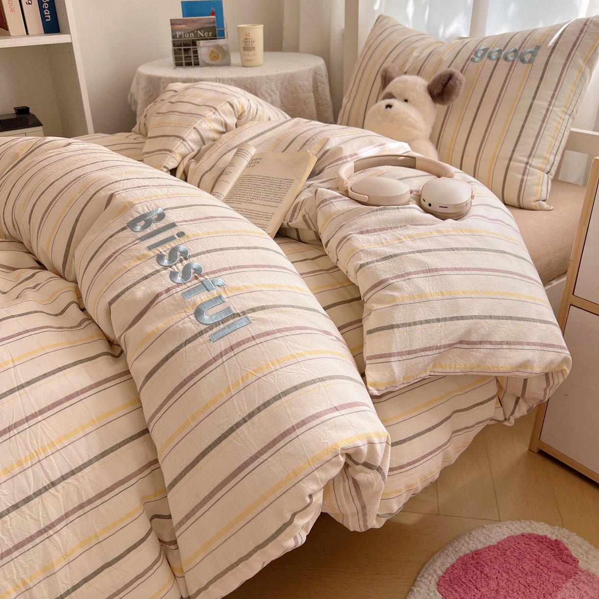 91家纺网 家纺一手货源 找家纺 丽涵家纺 2025新款全棉纯棉色织水洗棉刺绣三件套四件套 韵律-咖