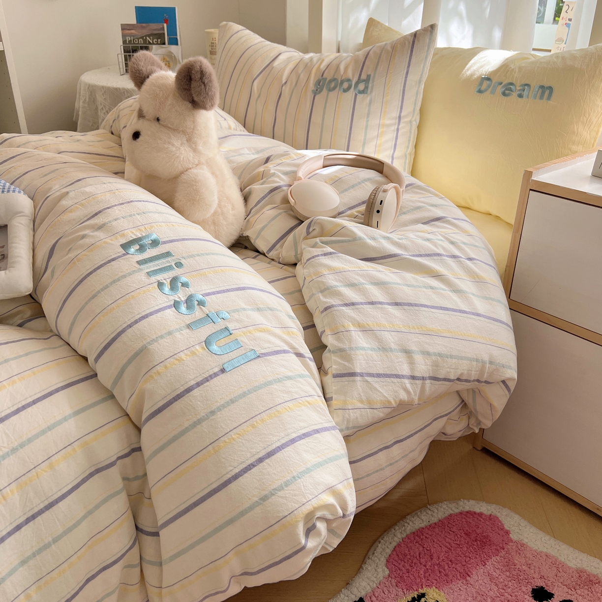 91家纺网 家纺一手货源 找家纺 丽涵家纺 2025新款全棉纯棉色织水洗棉刺绣三件套四件套 韵律-紫