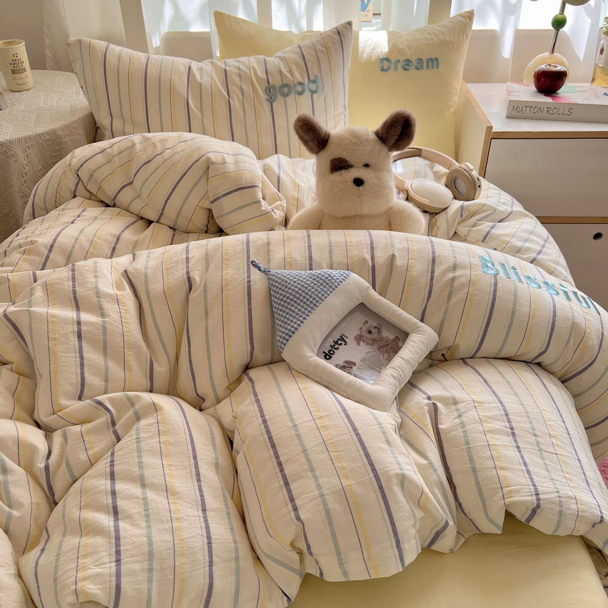 91家纺网 家纺一手货源 找家纺 丽涵家纺 2025新款全棉纯棉色织水洗棉刺绣三件套四件套 韵律-紫