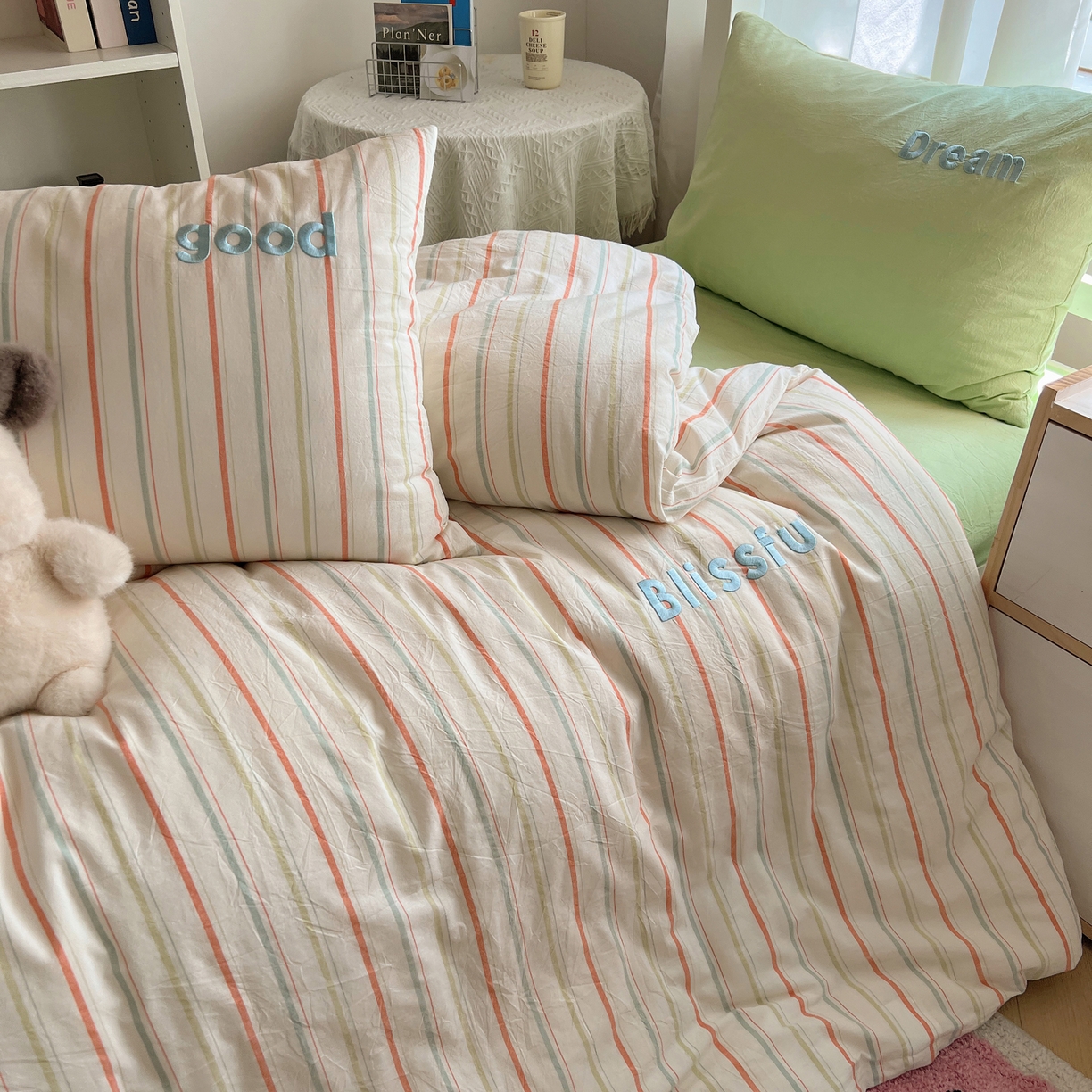 91家纺网 家纺一手货源 找家纺 丽涵家纺 2025新款全棉纯棉色织水洗棉刺绣三件套四件套 韵律-绿