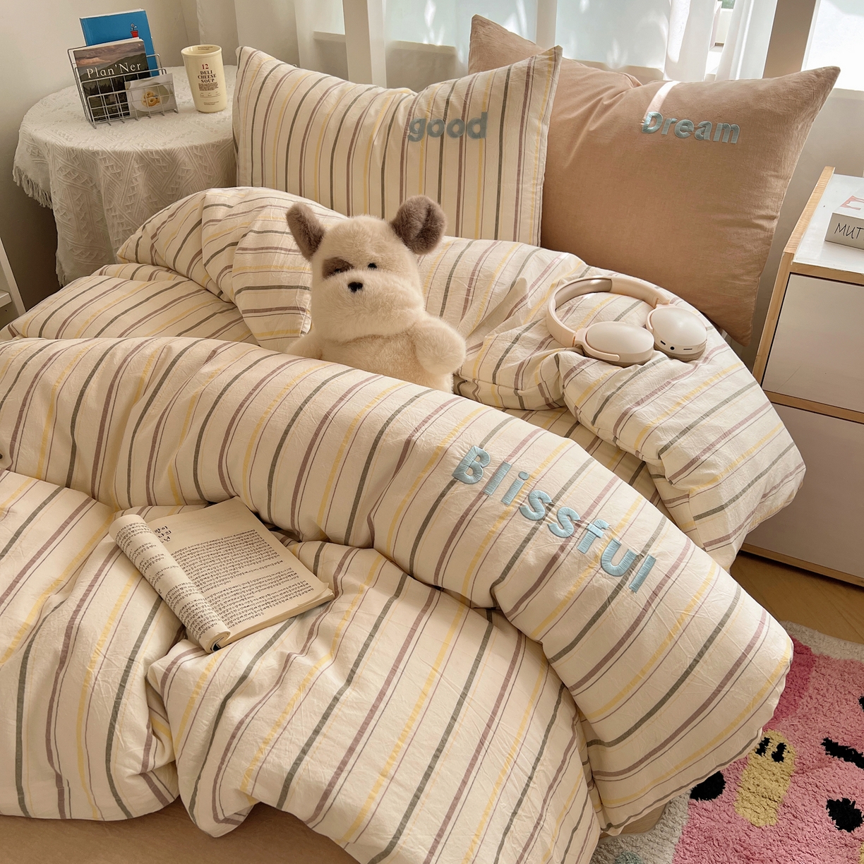 91家纺网 家纺一手货源 找家纺 丽涵家纺 2025新款全棉纯棉色织水洗棉刺绣三件套四件套 韵律-咖