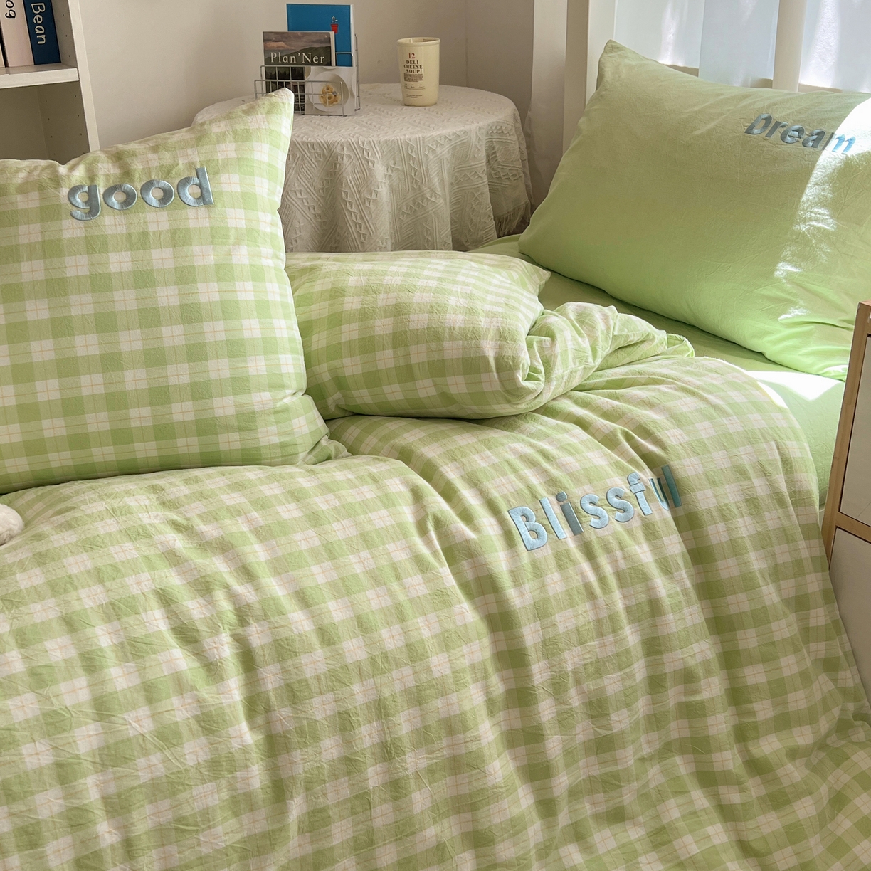 91家纺网 家纺一手货源 找家纺 丽涵家纺 2025新款全棉纯棉色织水洗棉刺绣三件套四件套 尚格-绿