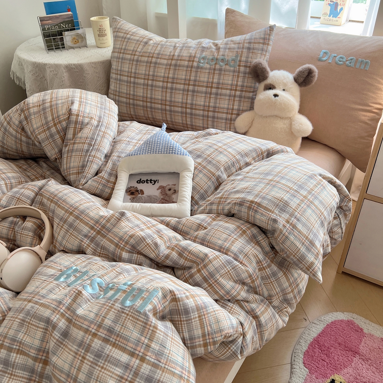 91家纺网 家纺一手货源 找家纺 丽涵家纺 2025新款全棉纯棉色织水洗棉刺绣三件套四件套 青春