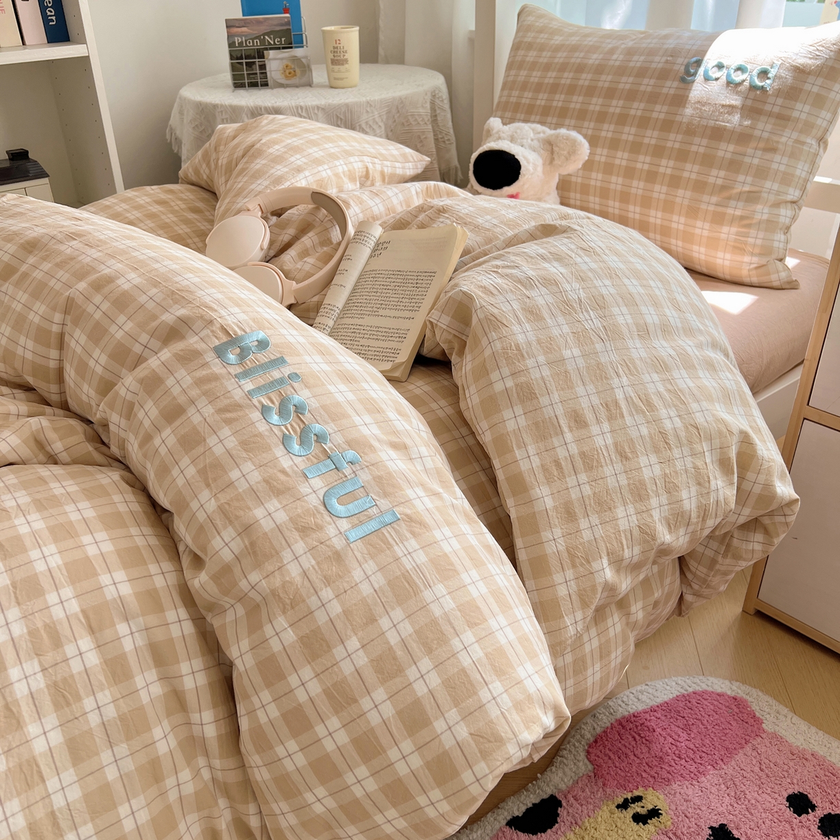 91家纺网 家纺一手货源 找家纺 丽涵家纺 2025新款全棉纯棉色织水洗棉刺绣三件套四件套 尚格-咖