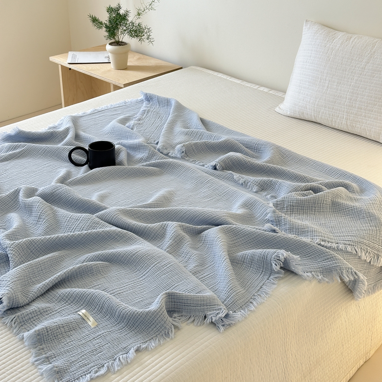 91家纺网 家纺一手货源 找家纺 淑女公社 2025四季新款四层纱皱皱流苏毯 蒂芙尼蓝