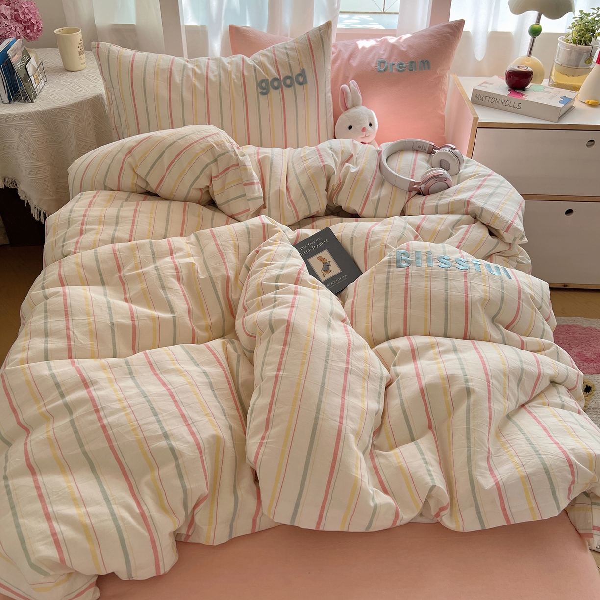 91家纺网 家纺一手货源 找家纺 丽涵家纺 2025新款全棉纯棉色织水洗棉刺绣三件套四件套 韵律-粉