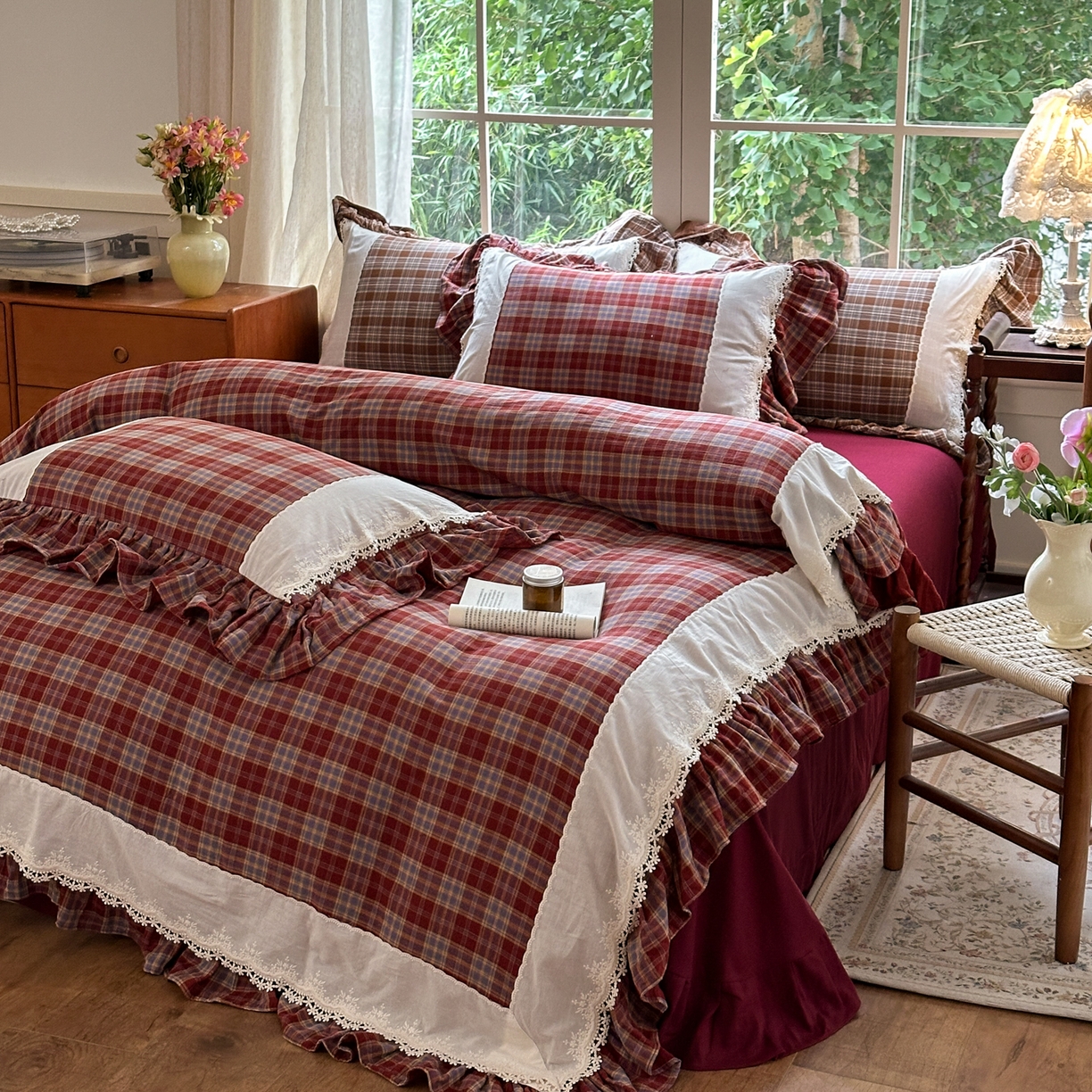 91家纺网 家纺一手货源 找家纺 淑女公社2025春夏新款法式色织双层纱四件套 红格物语