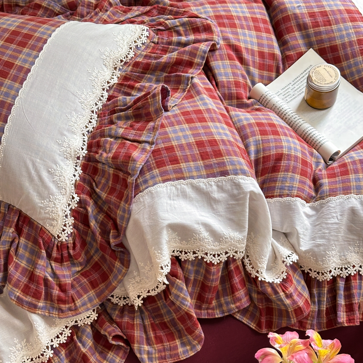 91家纺网 家纺一手货源 找家纺 淑女公社2025春夏新款法式色织双层纱四件套 红格物语