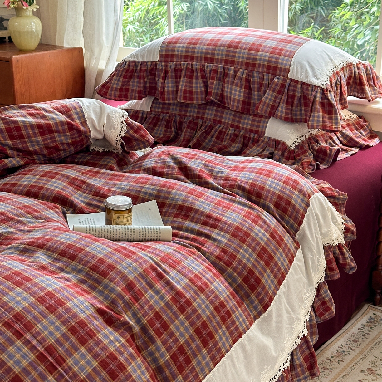 91家纺网 家纺一手货源 找家纺 淑女公社2025春夏新款法式色织双层纱四件套 红格物语