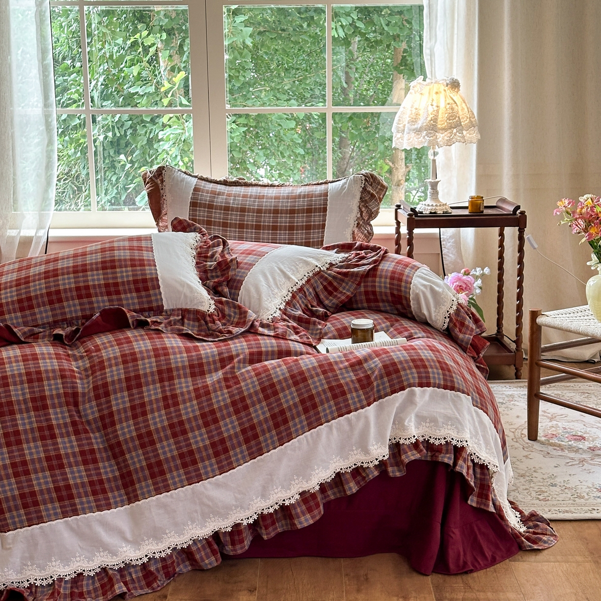 91家纺网 家纺一手货源 找家纺 淑女公社2025春夏新款法式色织双层纱四件套 红格物语